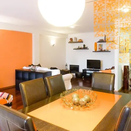 Fonsi House شقة *